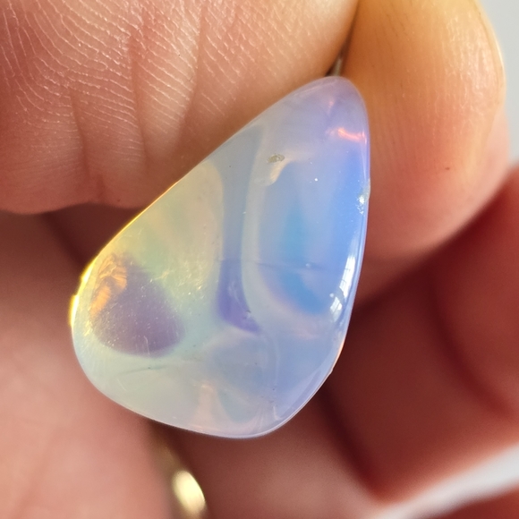 Opalite pendant iridescent nugget glass rainbow milky - Picture 3 of 13